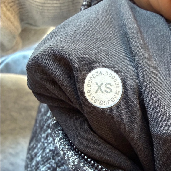 lululemon athletica Men's Charcoal Zip-Up Sweater - Picture 2 of 3